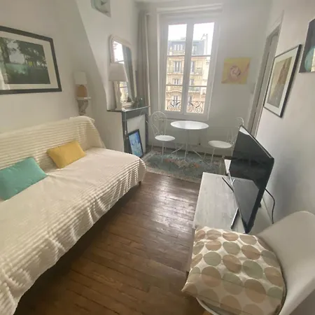 Apartment Charme Et Vue Degagee Sur Le Sacre Coeur
