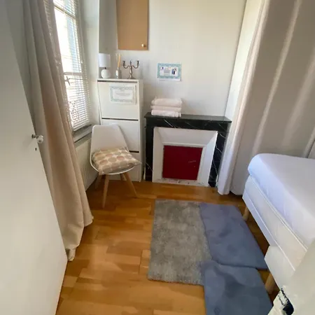 Charme Et Vue Degagee Sur Le Sacre Coeur Apartment Paris