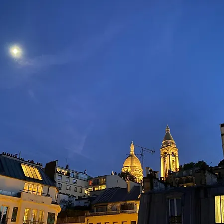 Charme Et Vue Degagee Sur Le Sacre Coeur Parigi